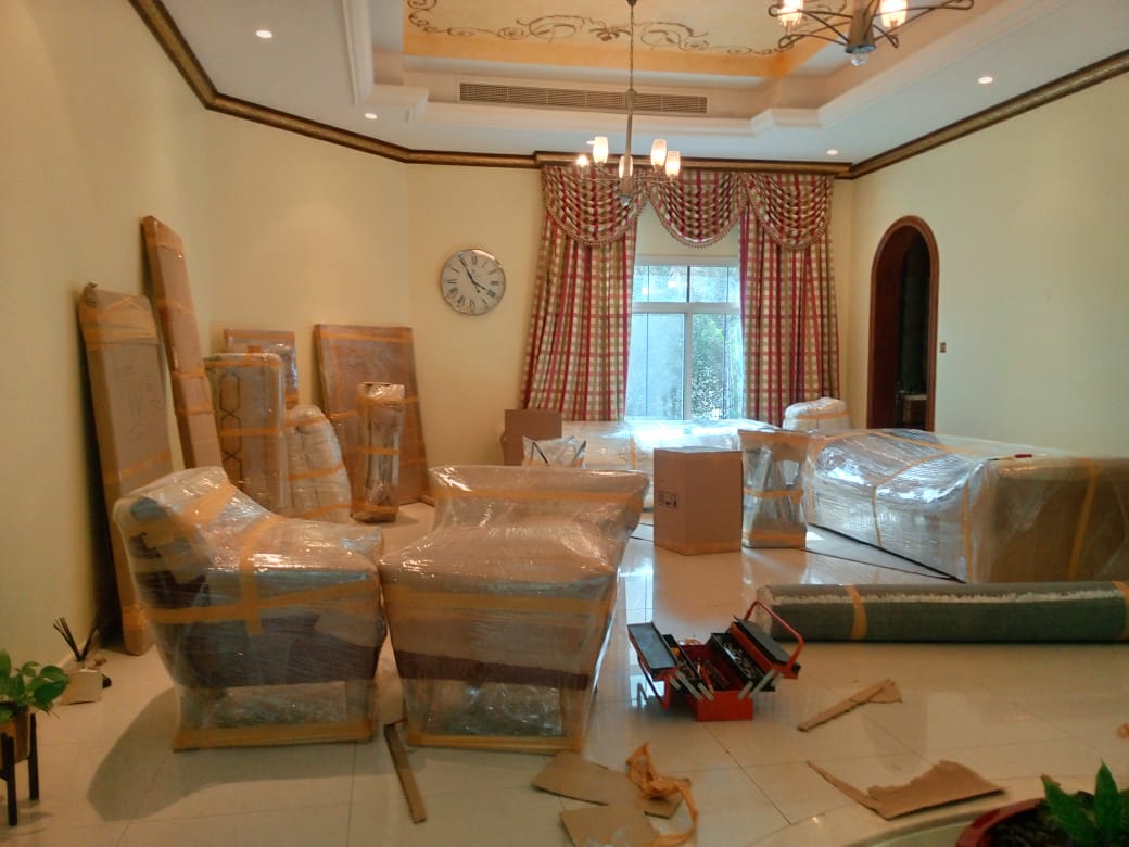 Villa moving service in progress